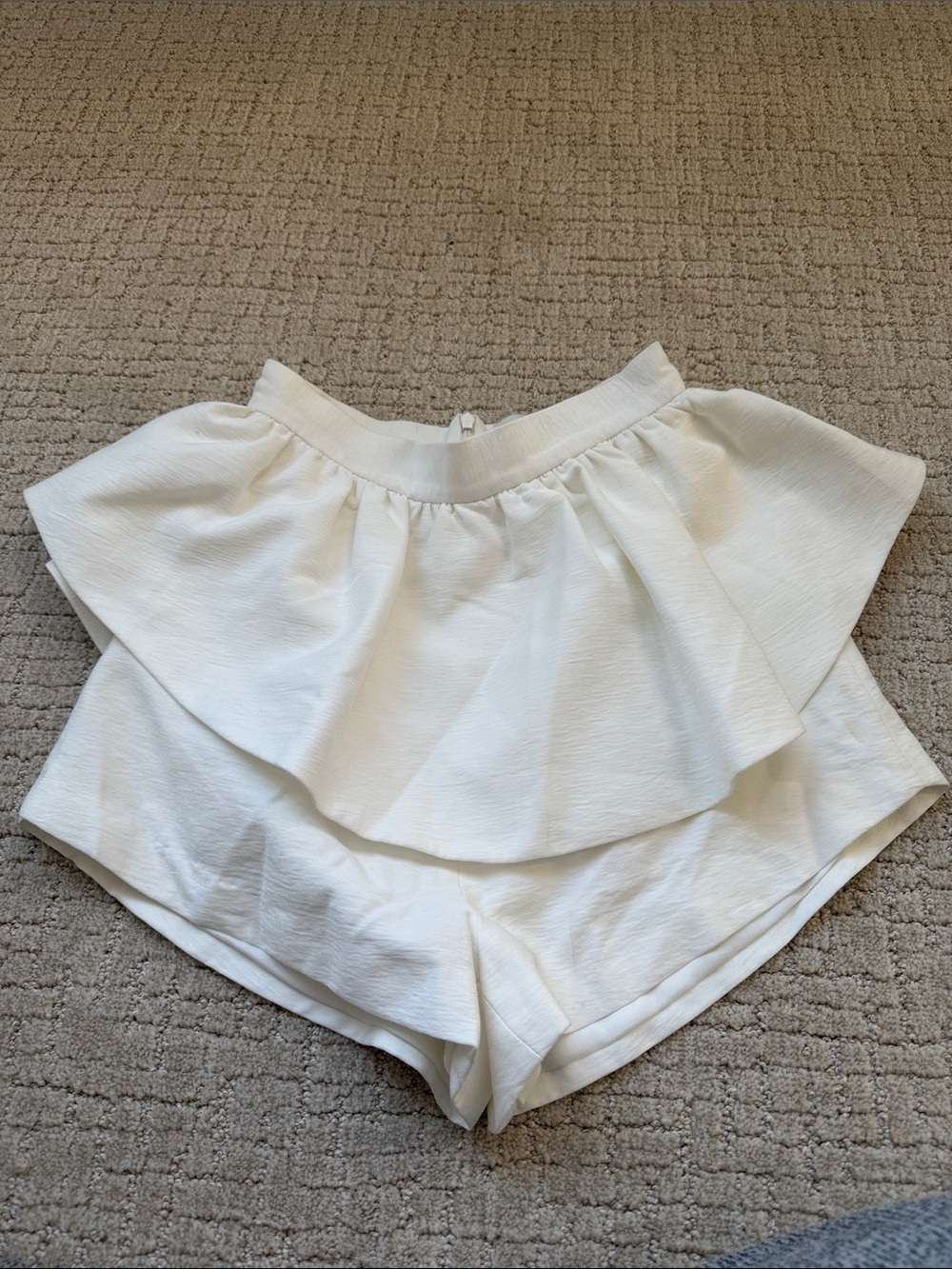 cameo White Ruffle Skort